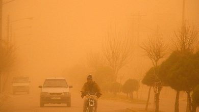 تعليق الدراسة في 17 مدينة أحوازية بسبب موجة الغبار